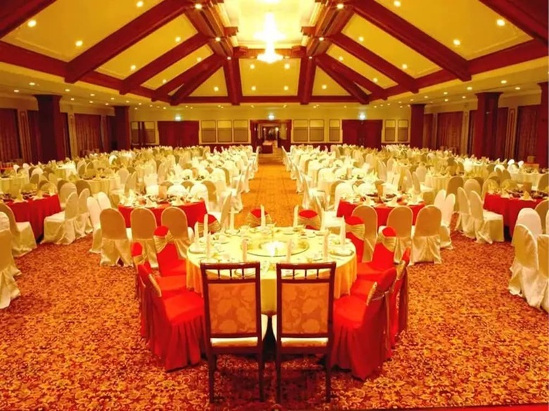 The Centrepoint Hotel