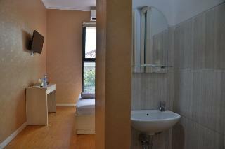 Hotel Zen Rooms W Home Express Tebet