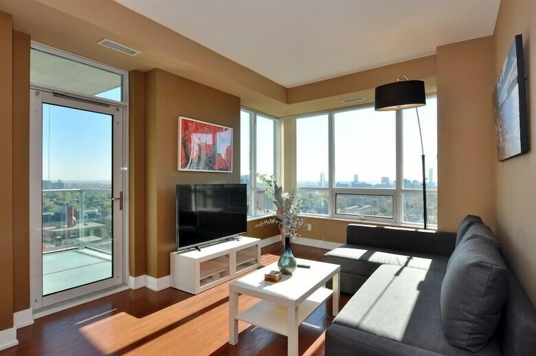 Condos With Free Parking & Gorgeous View