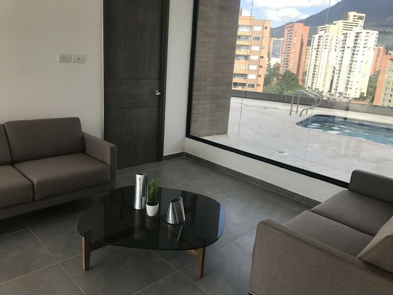 Hotel Class Suites By Colclick