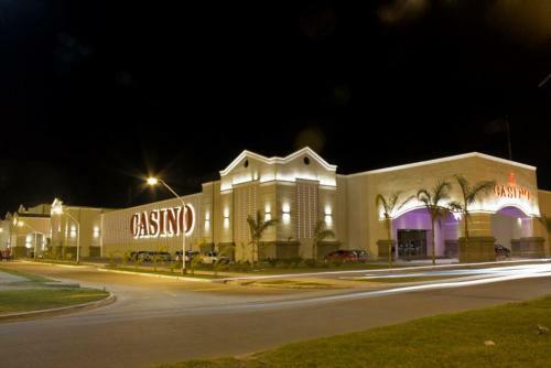Howard Johnson Hotel & Casino