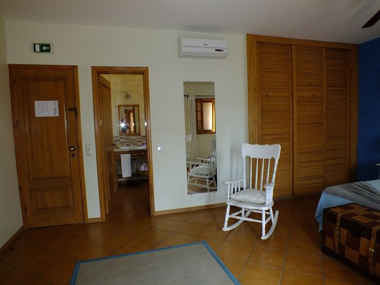 Kira's Boutique Hotel