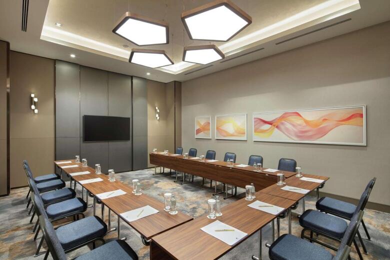 Hotel Doubletree By Hilton Skopje