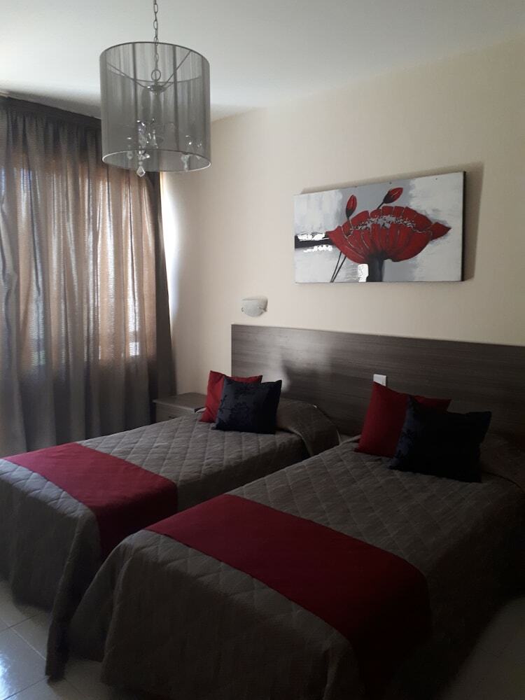 Aparthotel Tasiana Hotel Apartments Complex