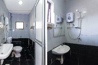 Oyo 304 Zero Hour Hotel