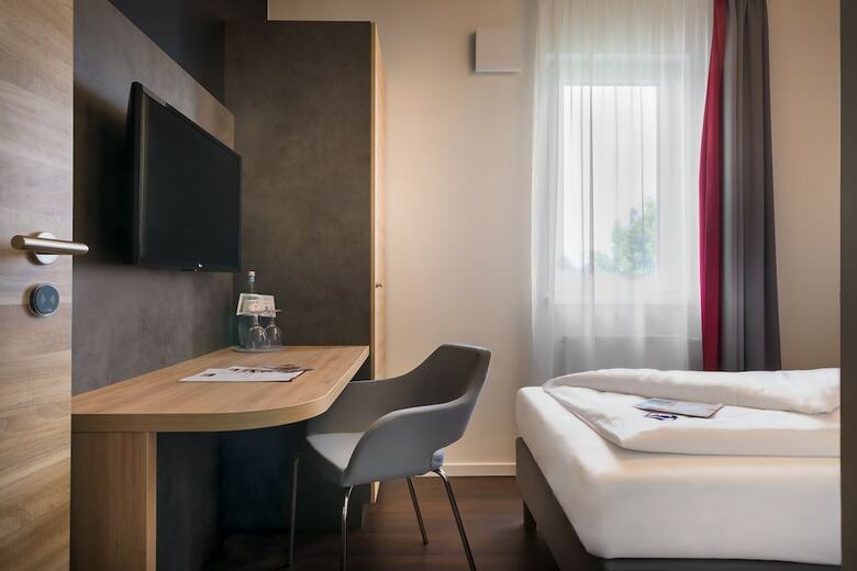 Aparthotel Signature East Hotel Apartment