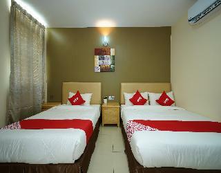 Oyo 43958 Enrich Hotel
