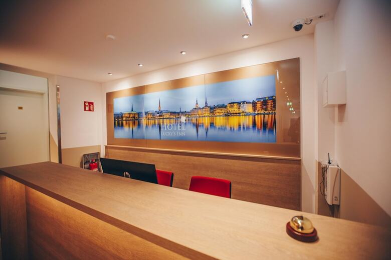 Hotel Luckys Inn Gmbh