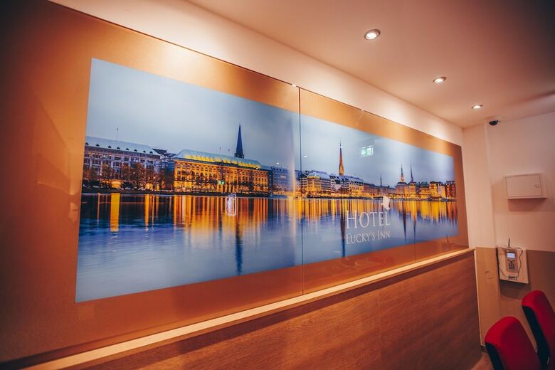 Hotel Luckys Inn Gmbh