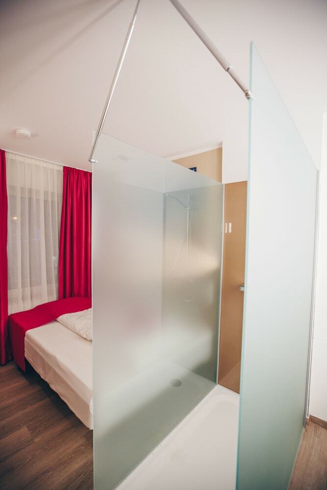 Hotel Luckys Inn Gmbh