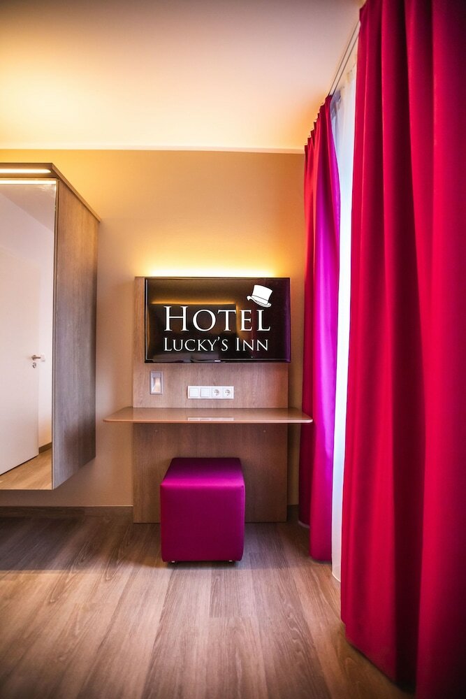 Hotel Luckys Inn Gmbh