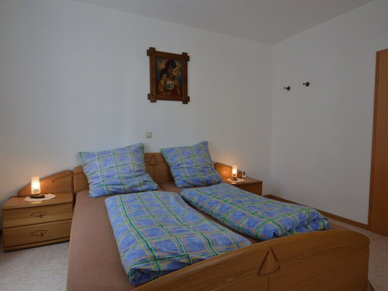 Comfortable Apartment In Ediger-eller Eifel Near Town Centre