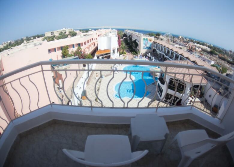 Minamark Resort & Spa