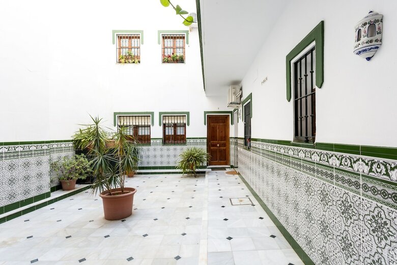 Apartamentos Holi-rent Estudio Ba�os