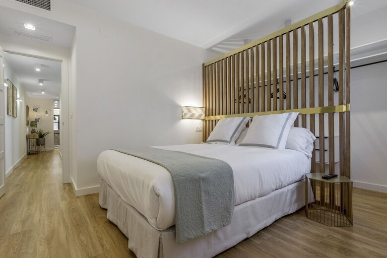 Apartamentos Real De La Carreter�a 1