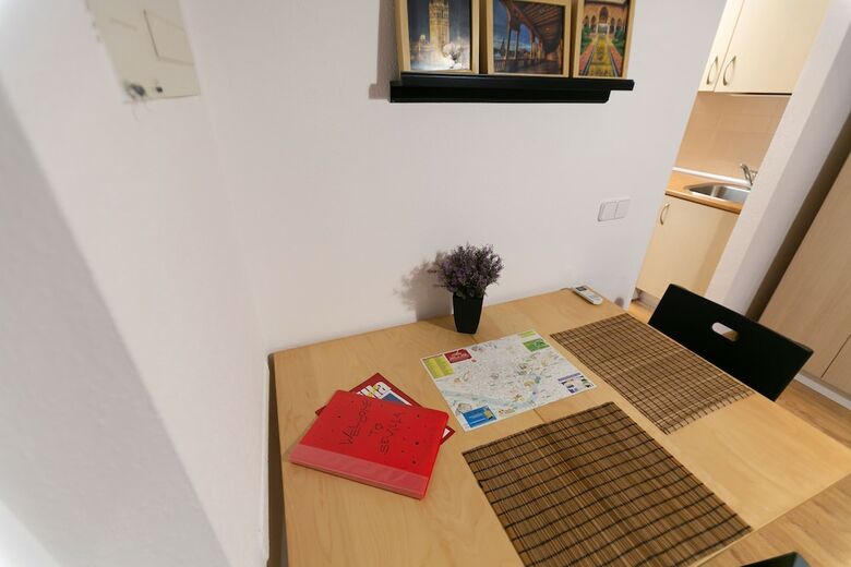 Apartamentos Charming House Sevilla