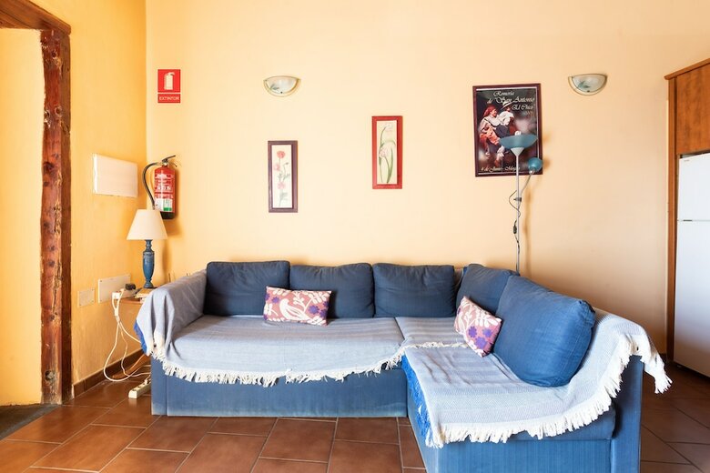 Homelike Charming Rustic House El Pinar