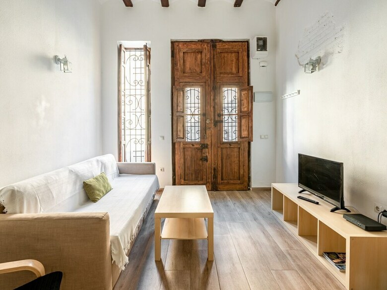 Captivating Holiday Home In Valencia Near Seabeach