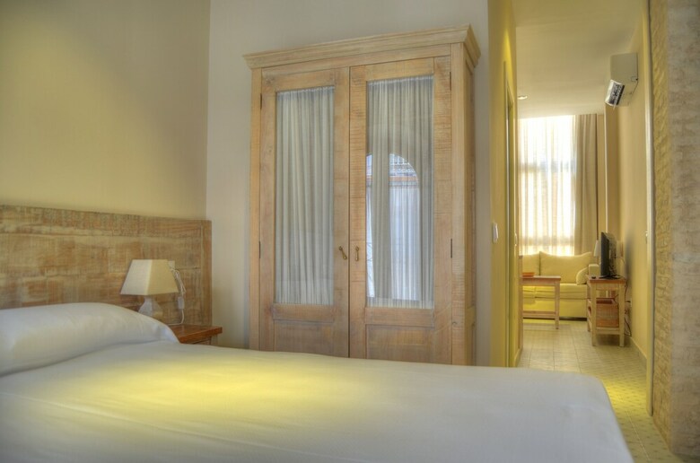 Apartamentos Eva Recommends Pureza V
