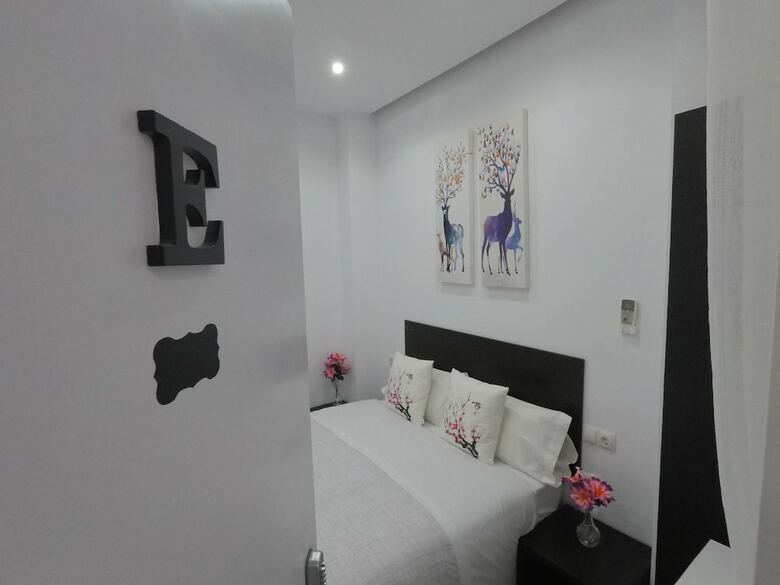A&z Frailes - Only Adults