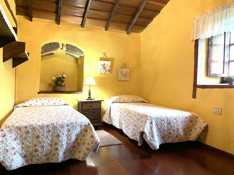 Apartamentos Casa La Paredita