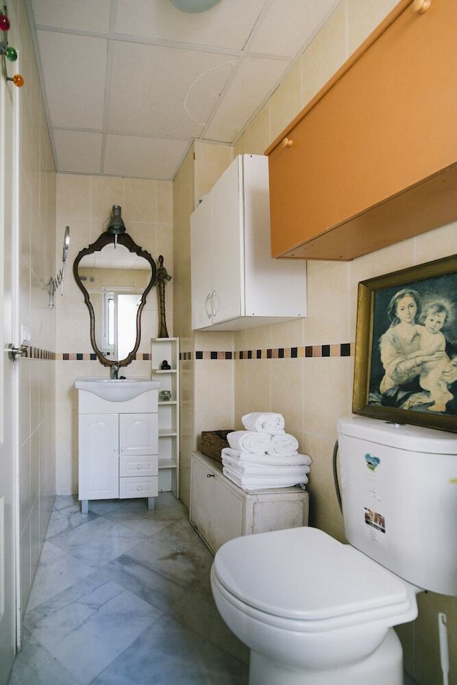Apartamentos Eva Recommends Alberto Lista �tico