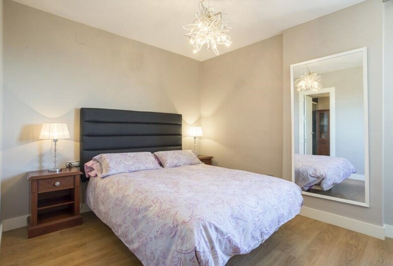 107382 - Apartment In Malaga