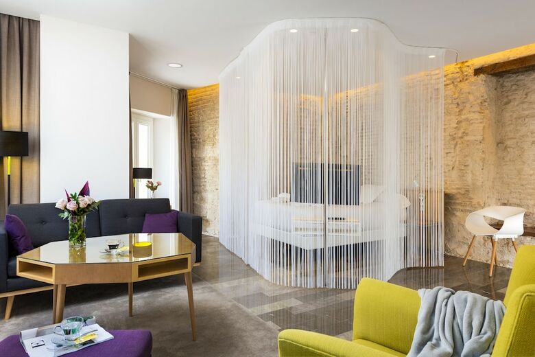 Hotel Torre Homenaje Historical Suites