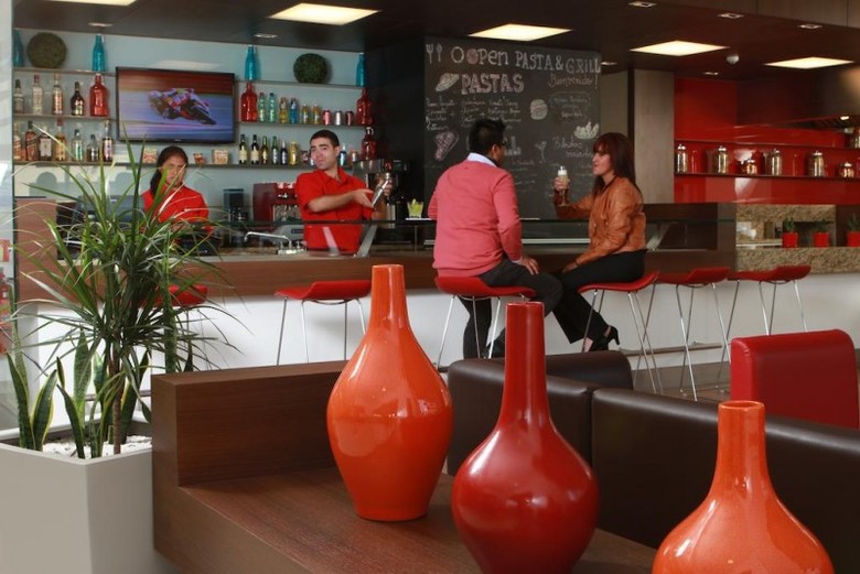 Hotel Ibis Santiago Manquehue Norte