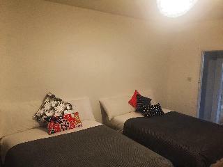 Hostal North London Cottage