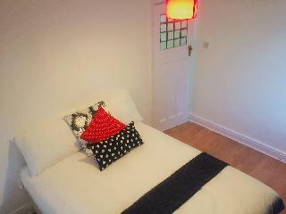 Hostal North London Cottage