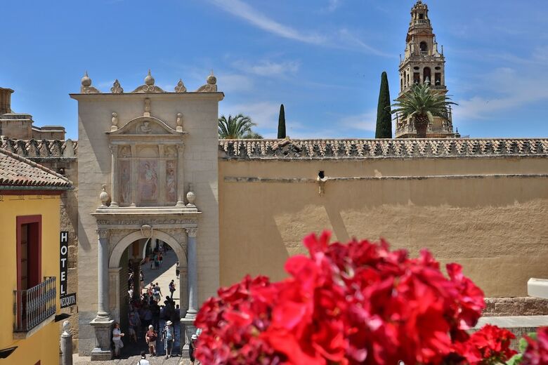Apartamentos El Balc�n De La Mezquita