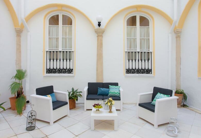 Apartamentos Living4malaga Aduana Presidential