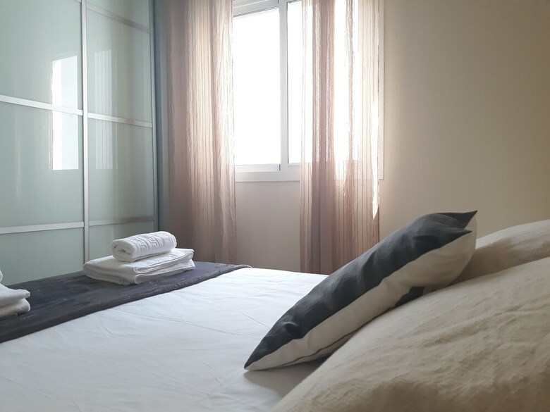 Bonito Apartamento Familiar En Triana