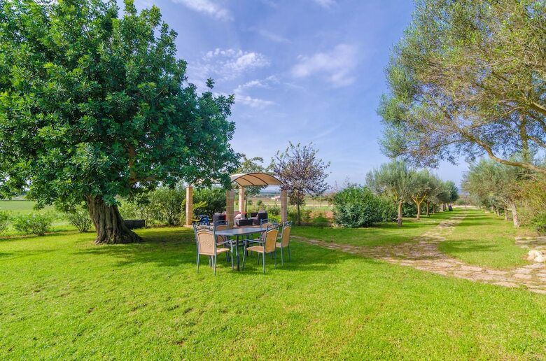 Apartamentos Agroturismo Es Pla De Llodra (sa Bugaderia)