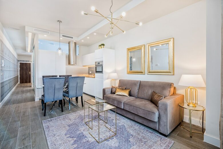 Apartamentos Iloftmalaga Plaza Del Teatro