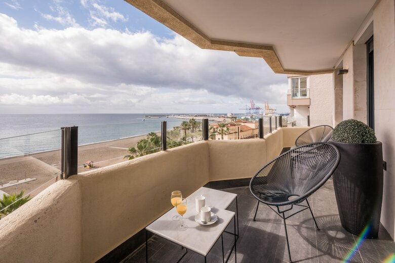 Apartamentos Iloftmalaga Premium Malagueta Beach