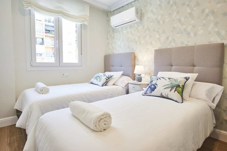 Apartamentos Arjona Riverside Deluxe By Valcambre