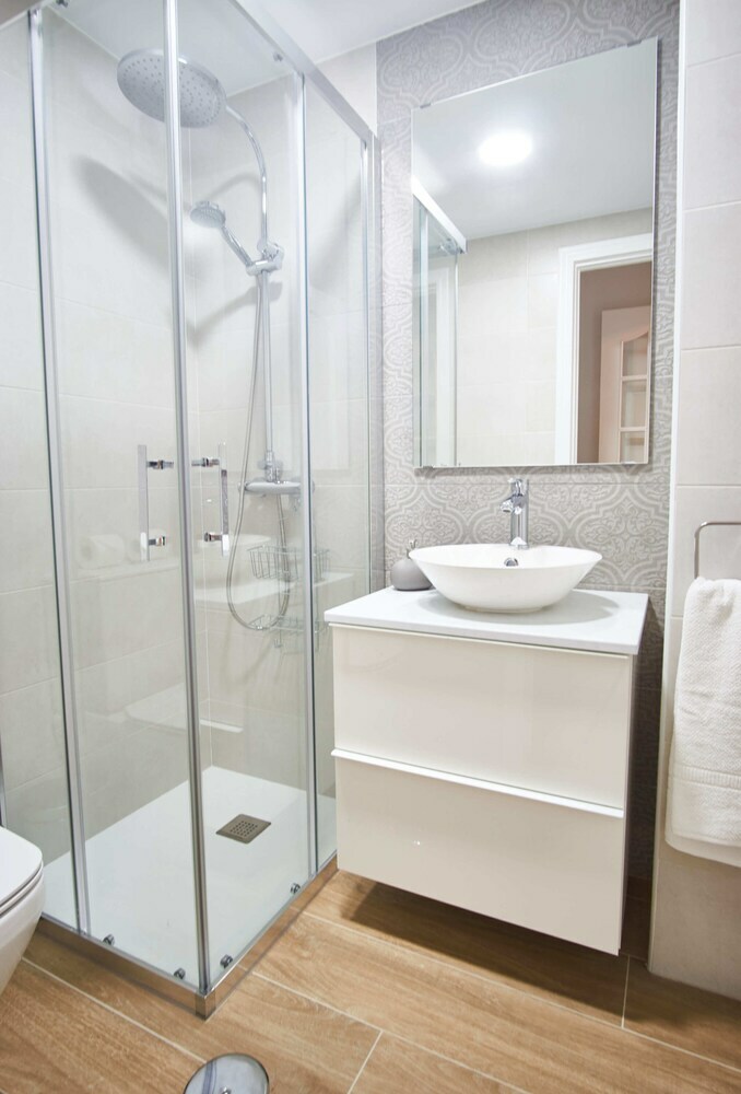 Apartamentos Arjona Riverside Deluxe By Valcambre
