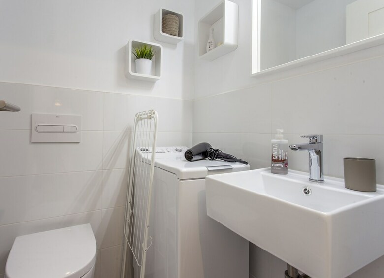 Apartamentos Valencia Flat Rental Malvarrosa Beach