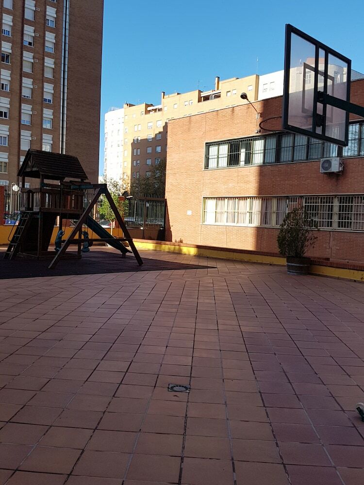 Apartamentos Nervi�n Plaza