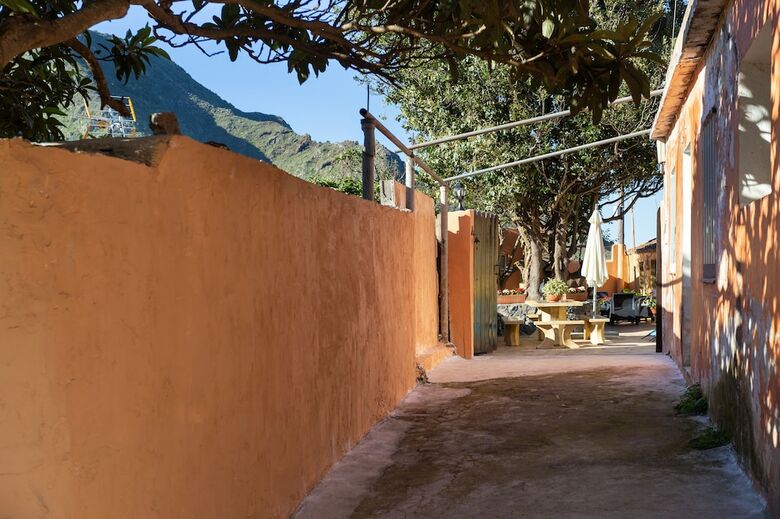 Homelike Rustic House Orchard And Wifi