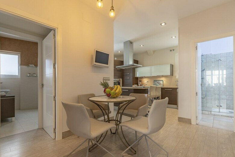 Apartamentos Living4malaga Granada Supreme