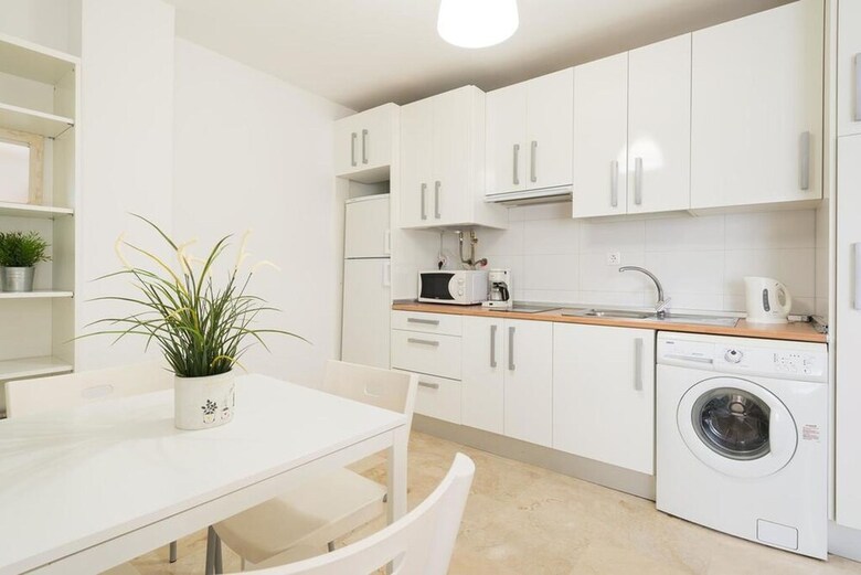 107401 - Apartment In Malaga