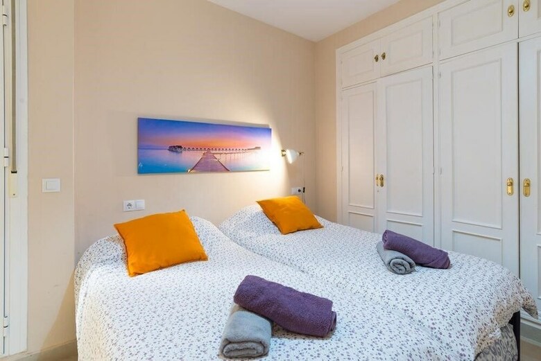 Apartamentos Plaza Merced Historico