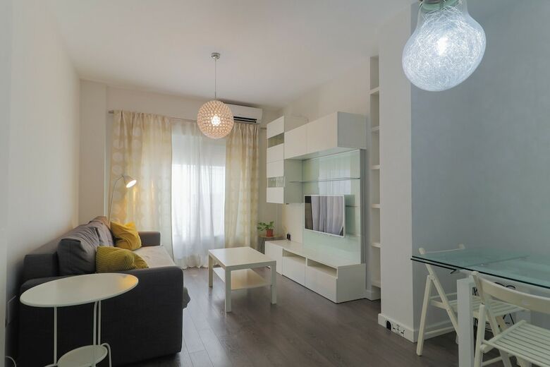 Cosy 1 Bedroom Apartment Calle Victoria