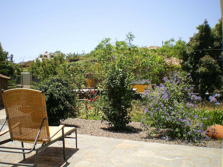 Casa Manuel Y Luc�a A By Isla Bonita