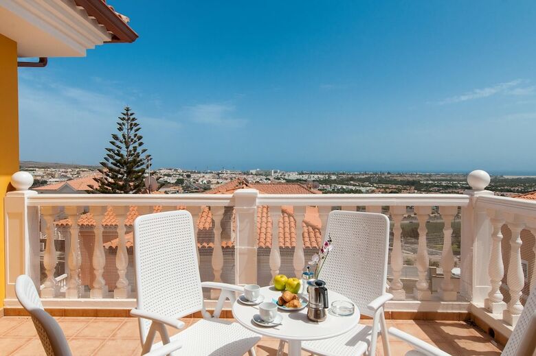 Villa With Pool In Sonnenland Q10