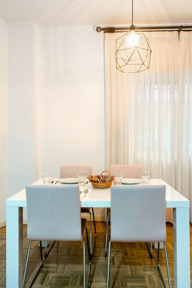 Holi-rent Apartment Macasta