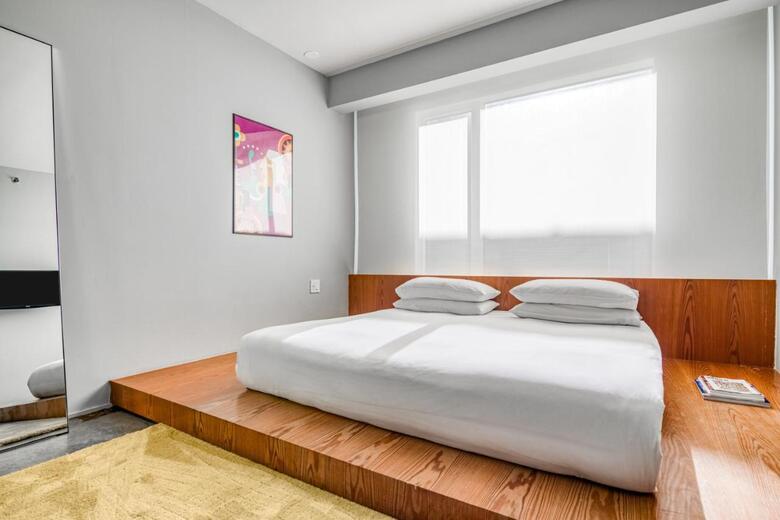 Hotel Selina Chelsea New York City